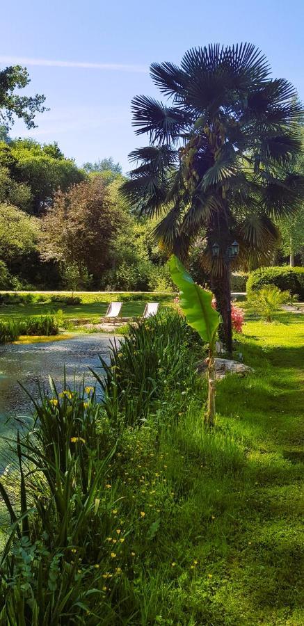 Le Vieux Moulin Gites - A Charming Stone Cottage With Garden View And Seasonal Pool Guégon Eksteriør bilde