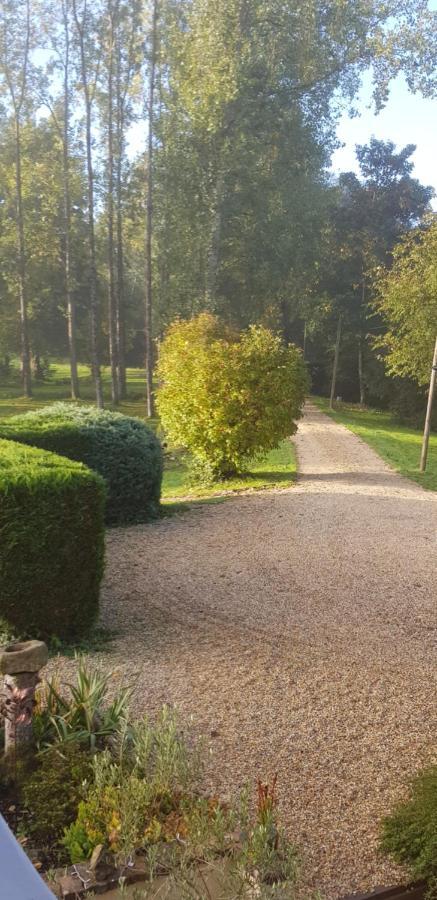 Le Vieux Moulin Gites - A Charming Stone Cottage With Garden View And Seasonal Pool Guégon Eksteriør bilde